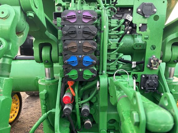 2025 John Deere 8RX 370 Tractor Rubber Track