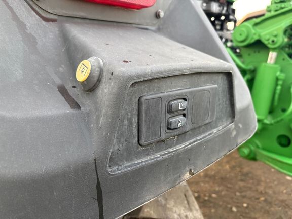 2025 John Deere 8RX 370 Tractor Rubber Track