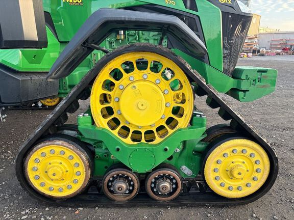 2025 John Deere 8RX 370 Tractor Rubber Track