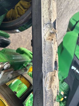 2025 John Deere 8RX 370 Tractor Rubber Track