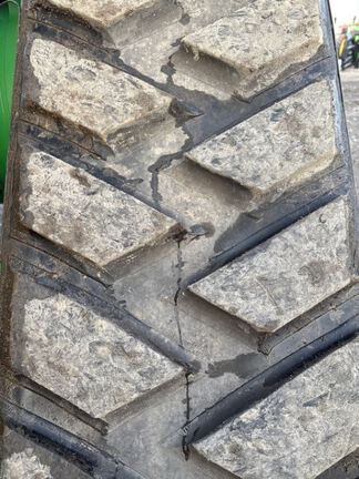 2025 John Deere 8RX 370 Tractor Rubber Track