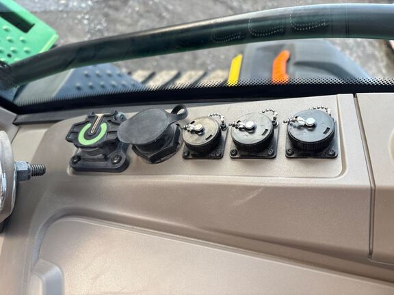 2025 John Deere 8RX 370 Tractor Rubber Track