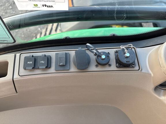 2025 John Deere 8RX 370 Tractor Rubber Track