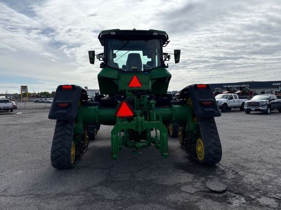 2025 John Deere 8RX 370 Tractor Rubber Track