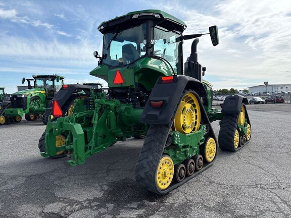 2025 John Deere 8RX 370 Tractor Rubber Track
