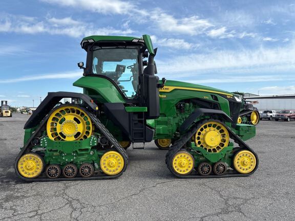 2025 John Deere 8RX 370 Tractor Rubber Track