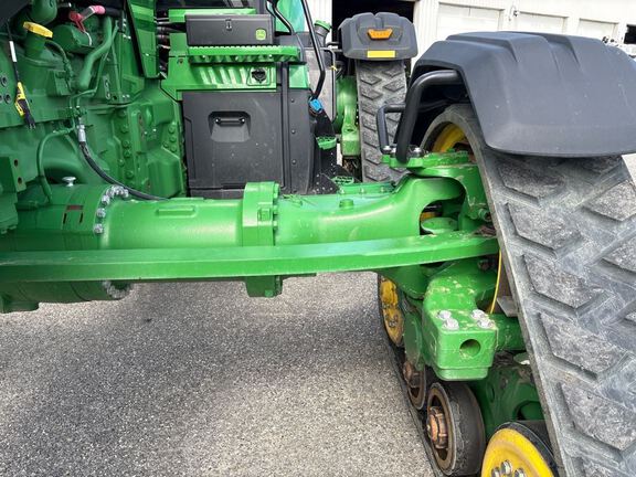 2025 John Deere 8RX 370 Tractor Rubber Track