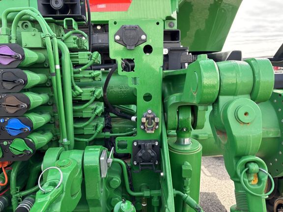 2025 John Deere 8RX 370 Tractor Rubber Track