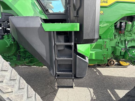2025 John Deere 8RX 370 Tractor Rubber Track