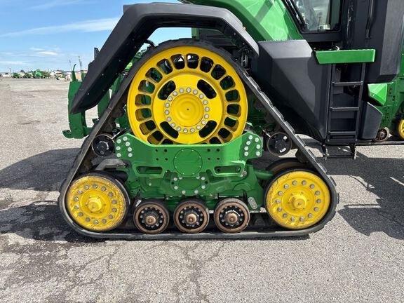 2025 John Deere 8RX 370 Tractor Rubber Track