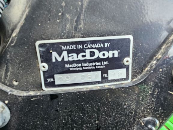 2016 MacDon FD75 Header Combine