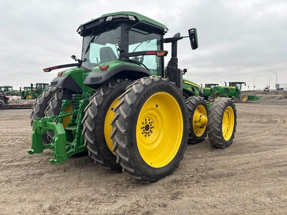 2022 John Deere 8R 340 Tractor