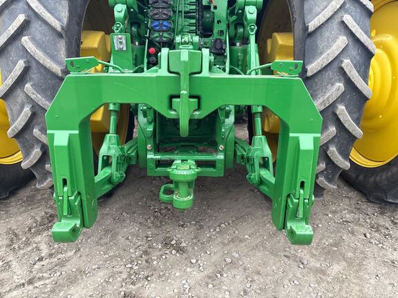 2022 John Deere 8R 340 Tractor