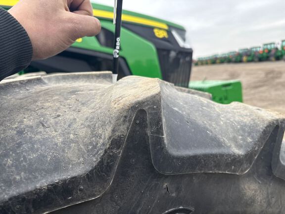 2022 John Deere 8R 340 Tractor