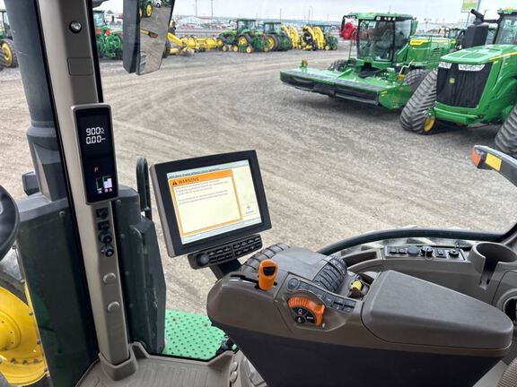 2022 John Deere 8R 340 Tractor