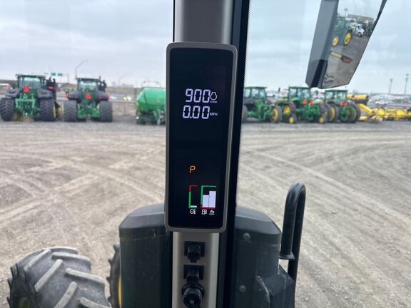 2022 John Deere 8R 340 Tractor