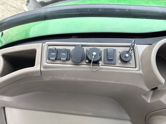 2022 John Deere 8R 340 Tractor