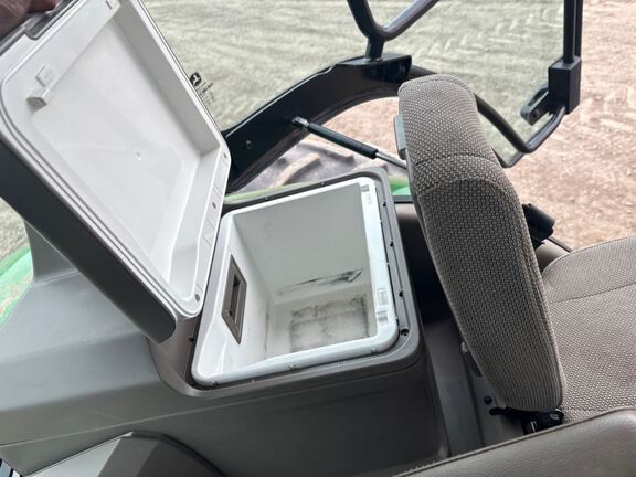 2022 John Deere 8R 340 Tractor