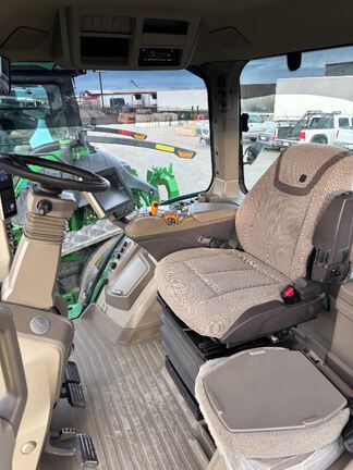 2022 John Deere 8R 340 Tractor