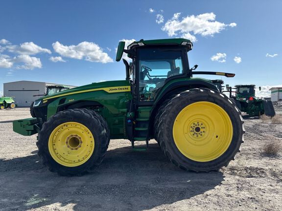 2022 John Deere 8R 340 Tractor