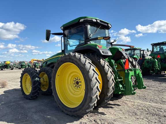 2022 John Deere 8R 340 Tractor