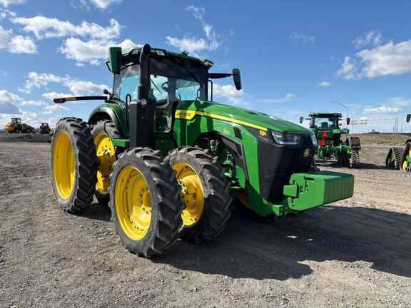 2022 John Deere 8R 340 Tractor