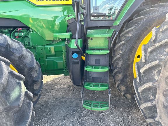 2022 John Deere 8R 340 Tractor