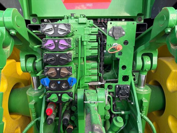 2022 John Deere 8R 340 Tractor