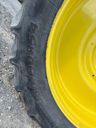 2022 John Deere 8R 340 Tractor