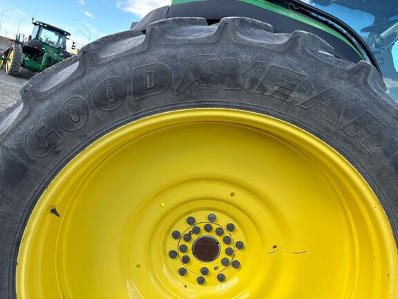 2022 John Deere 8R 340 Tractor