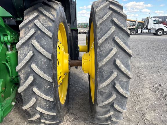 2022 John Deere 8R 340 Tractor