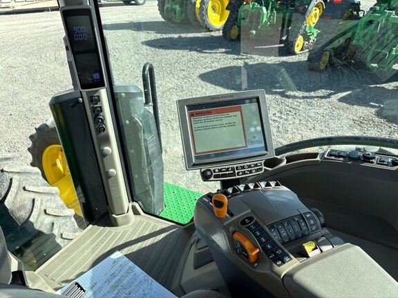 2022 John Deere 8R 340 Tractor