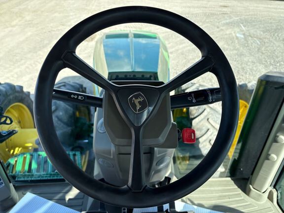 2022 John Deere 8R 340 Tractor