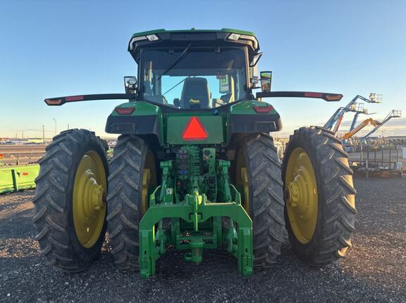 2022 John Deere 8R 340 Tractor