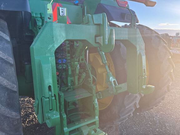 2022 John Deere 8R 340 Tractor