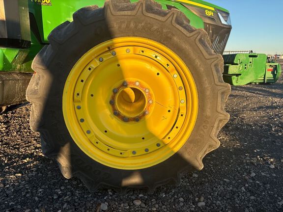 2022 John Deere 8R 340 Tractor