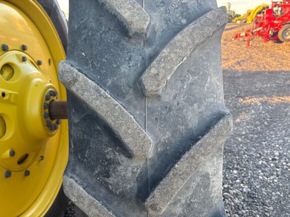 2022 John Deere 8R 340 Tractor