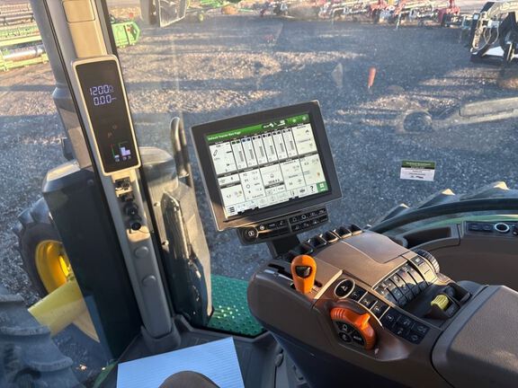 2022 John Deere 8R 340 Tractor