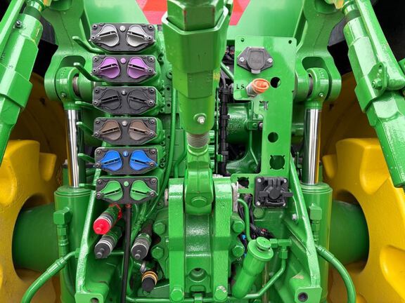 2022 John Deere 8R 340 Tractor