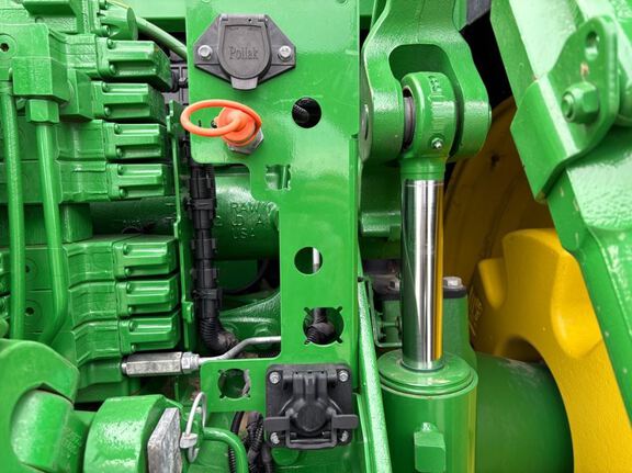 2022 John Deere 8R 340 Tractor