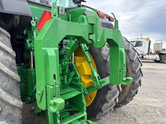 2022 John Deere 8R 340 Tractor