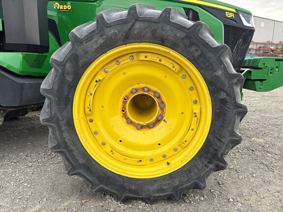 2022 John Deere 8R 340 Tractor