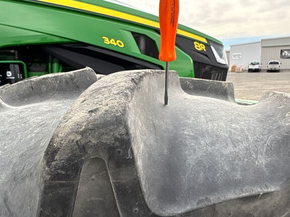 2022 John Deere 8R 340 Tractor