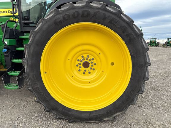 2022 John Deere 8R 340 Tractor