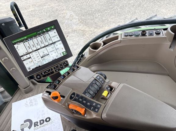 2022 John Deere 8R 340 Tractor