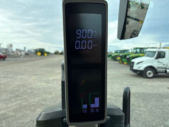 2022 John Deere 8R 340 Tractor