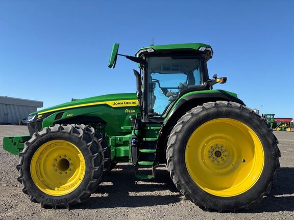 2023 John Deere 8R 340 Tractor