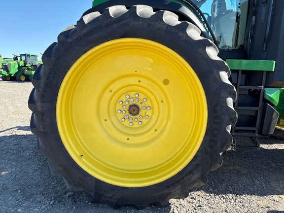 2023 John Deere 8R 340 Tractor