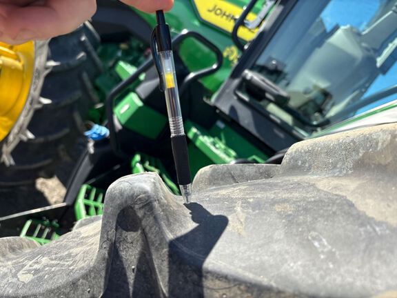 2023 John Deere 8R 340 Tractor