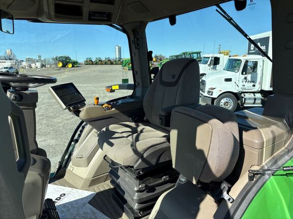 2023 John Deere 8R 340 Tractor